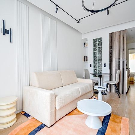 Relax In A Stylish Flat In Montmartre Apartment Paris Luaran gambar